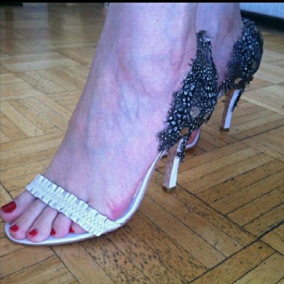 L.A.M.B Lesley heels in original box - Picture 3 of 4